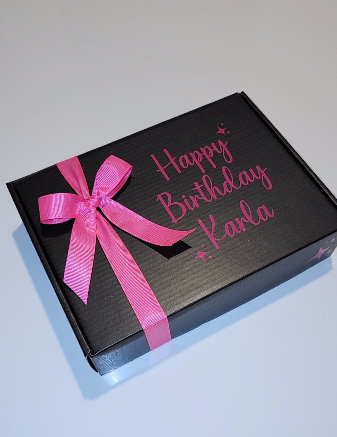 Caja negra para regalo personalizada