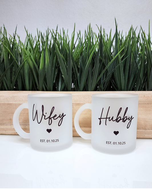 Taza Frosted Wifey and Hubby