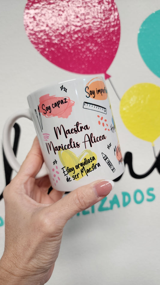 Taza blanca frases positivas Maestra