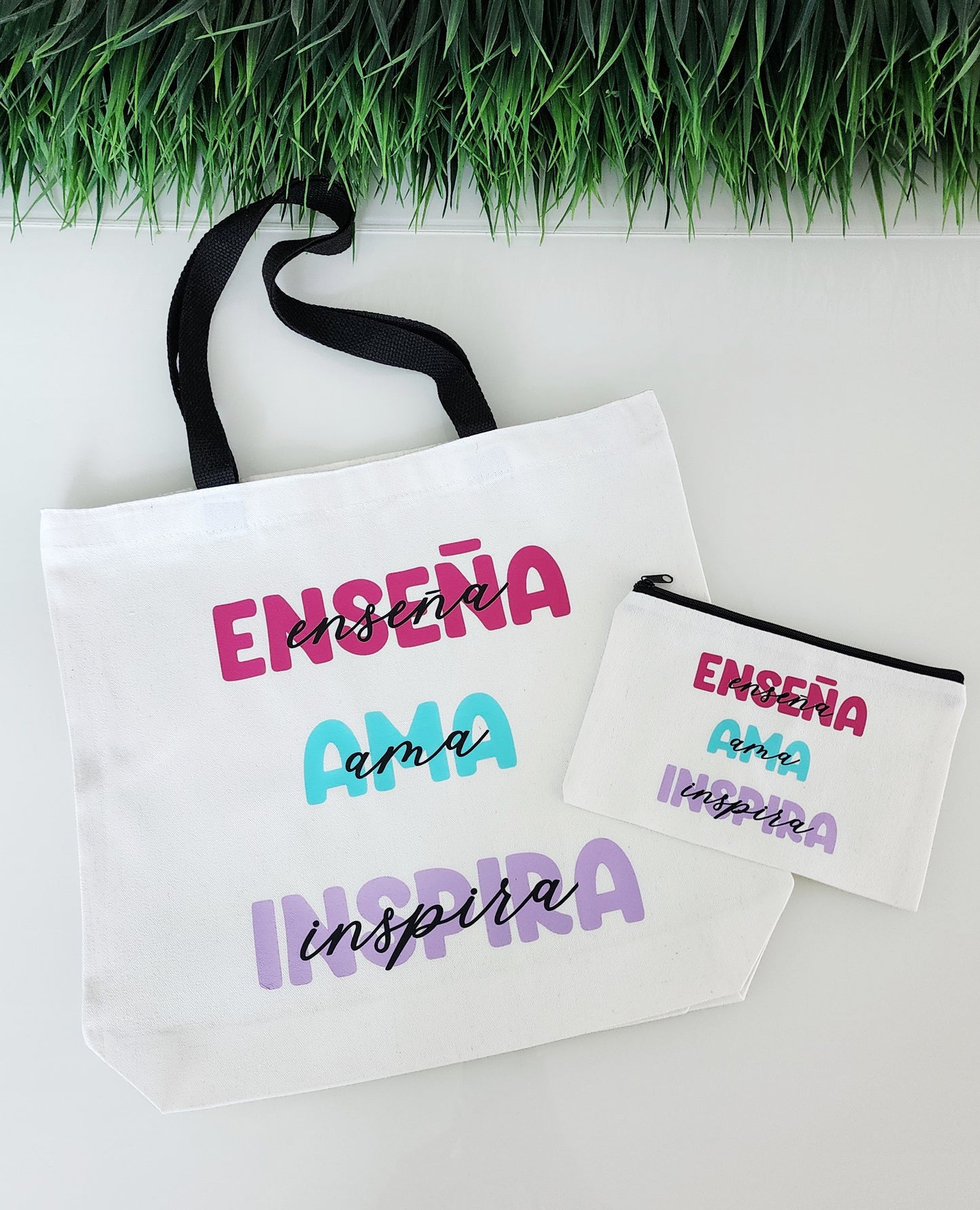 Set Tote Bag y Makeup Bag Enseña, Ama, Inspira